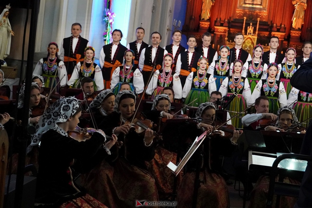 Zespół Pieśni i Tańca Mazowsze w Baranowie [11.05.2025] - zdjęcie #13 - eOstroleka.pl