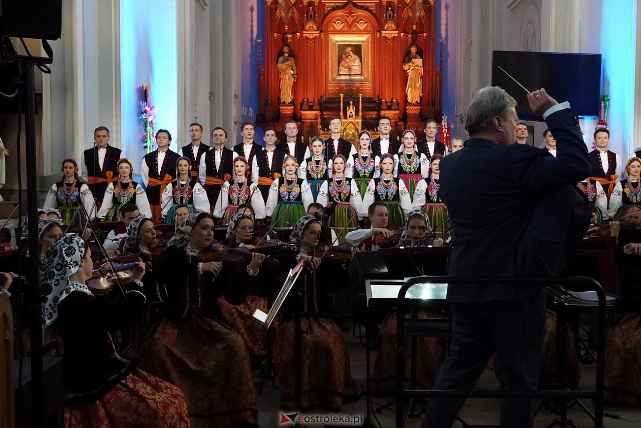 Zespół Pieśni i Tańca Mazowsze w Baranowie [11.05.2025] - zdjęcie #11 - eOstroleka.pl