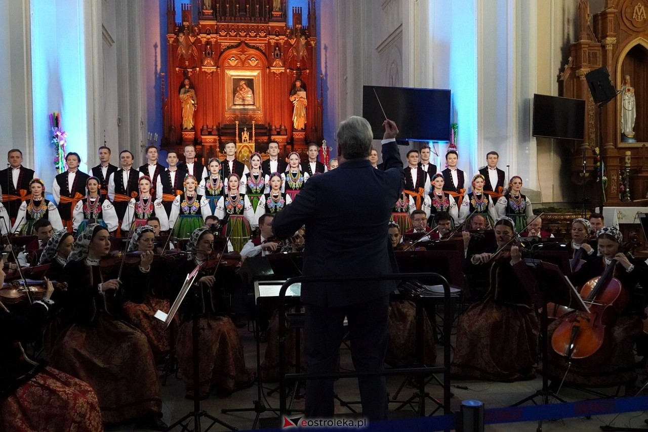 Zespół Pieśni i Tańca Mazowsze w Baranowie [11.05.2025] - zdjęcie #10 - eOstroleka.pl