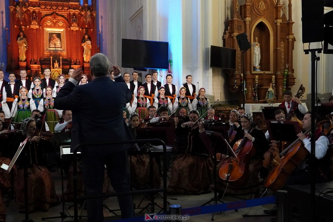 Zespół Pieśni i Tańca Mazowsze w Baranowie [11.05.2025] - zdjęcie #9 - eOstroleka.pl