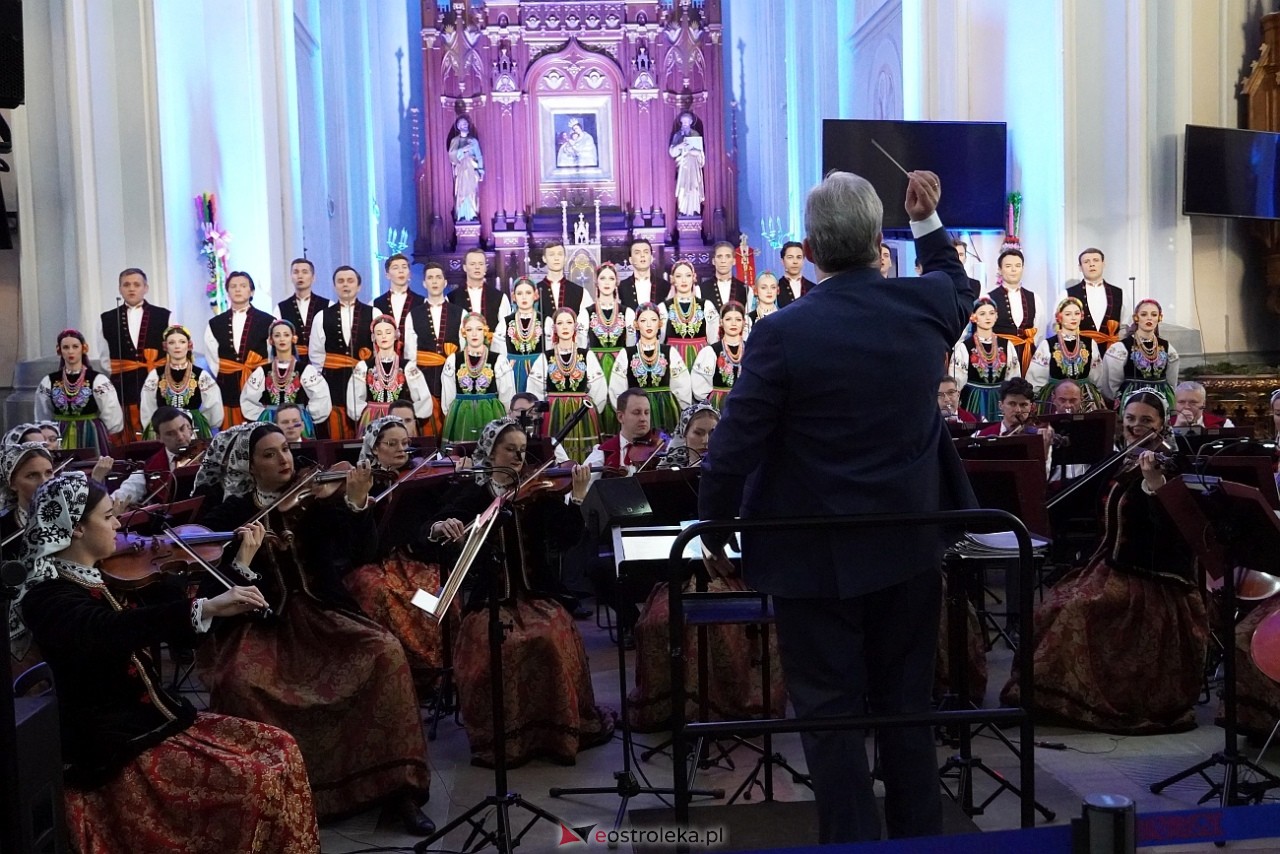 Zespół Pieśni i Tańca Mazowsze w Baranowie [11.05.2025] - zdjęcie #4 - eOstroleka.pl