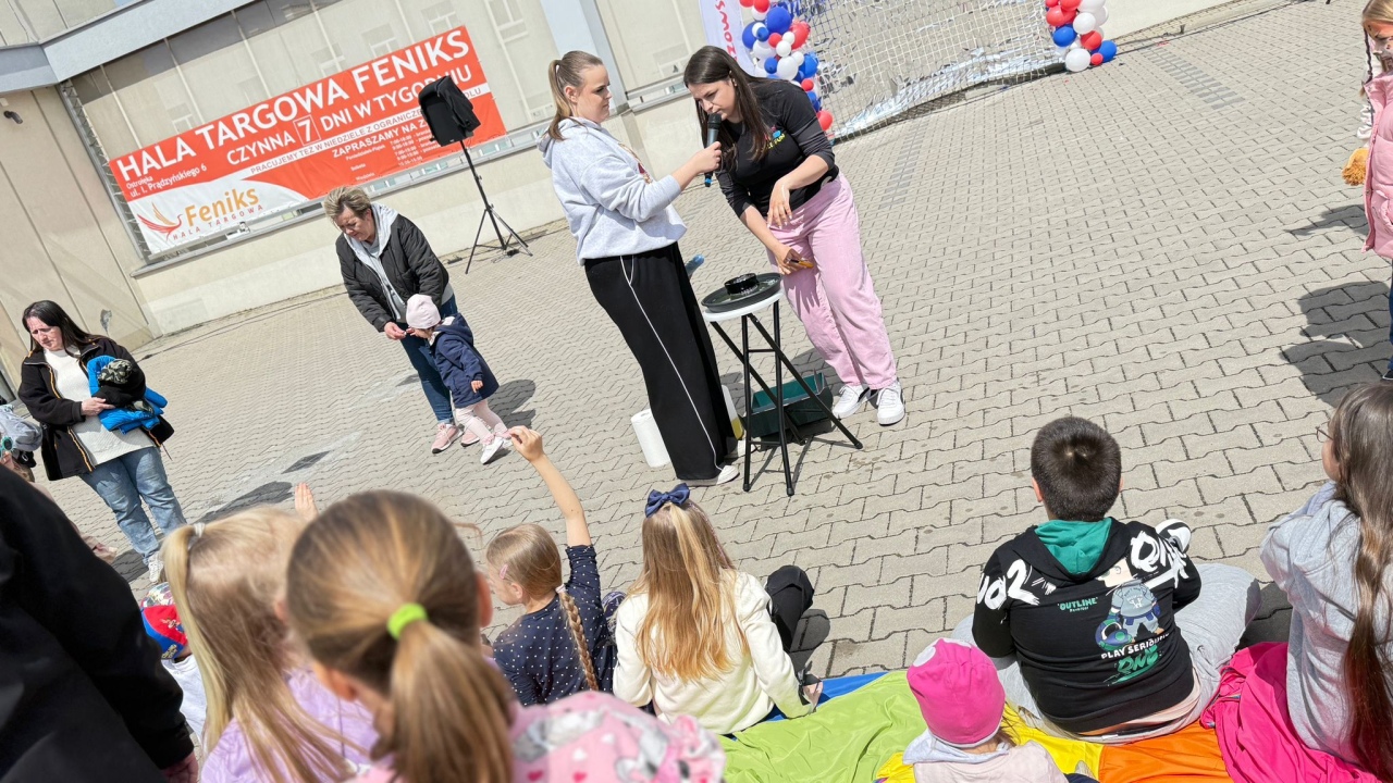 Rodzinny Piknik Europejski w Ostrołęce [11.05.2025] - zdjęcie #80 - eOstroleka.pl