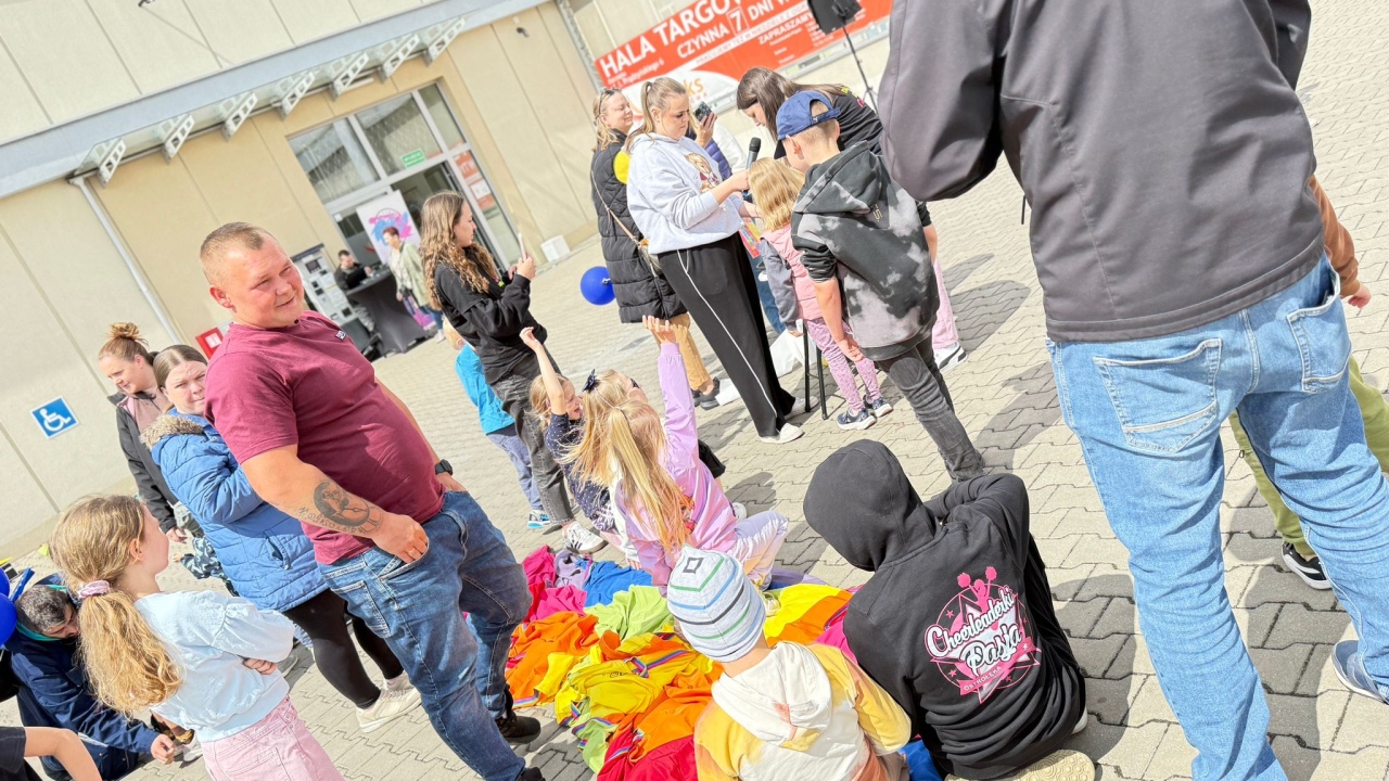 Rodzinny Piknik Europejski w Ostrołęce [11.05.2025] - zdjęcie #78 - eOstroleka.pl