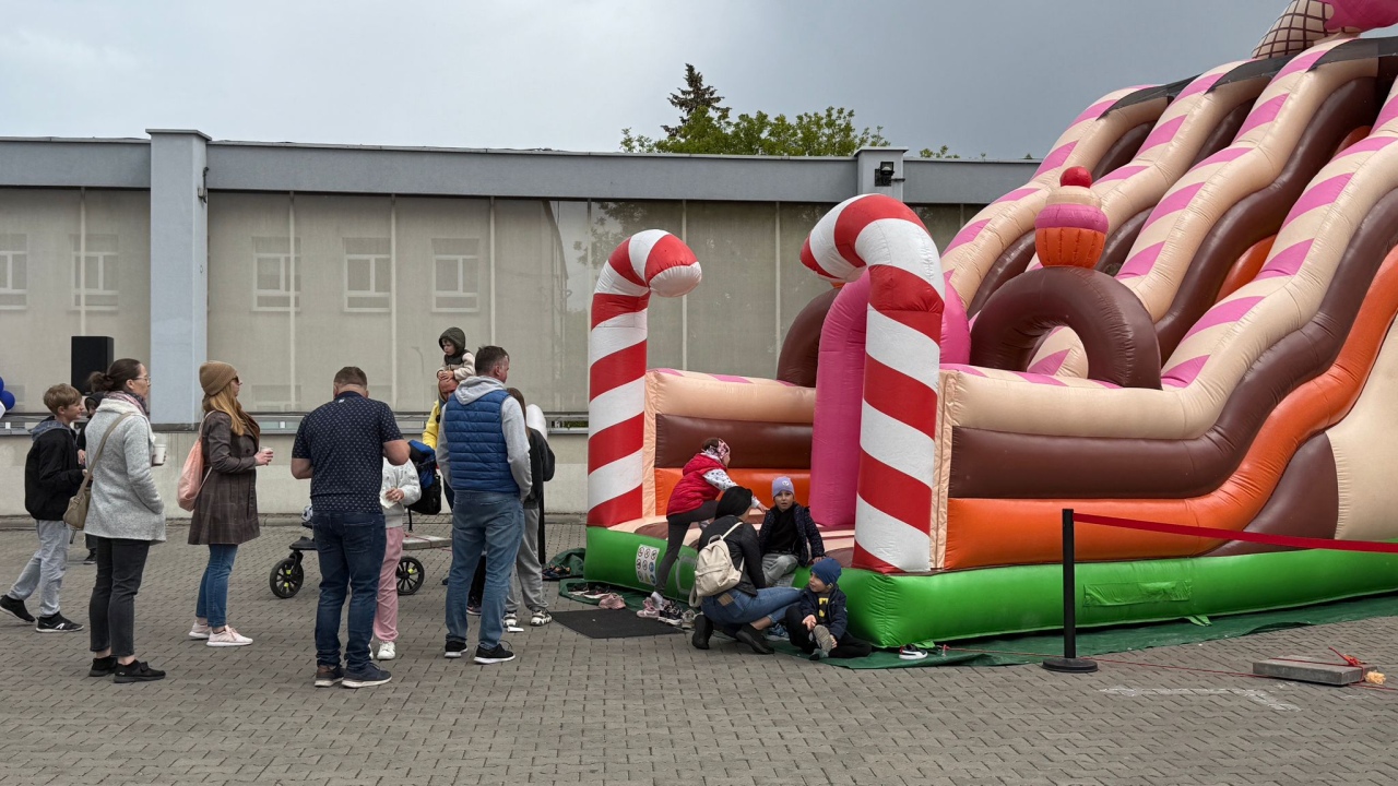 Rodzinny Piknik Europejski w Ostrołęce [11.05.2025] - zdjęcie #72 - eOstroleka.pl