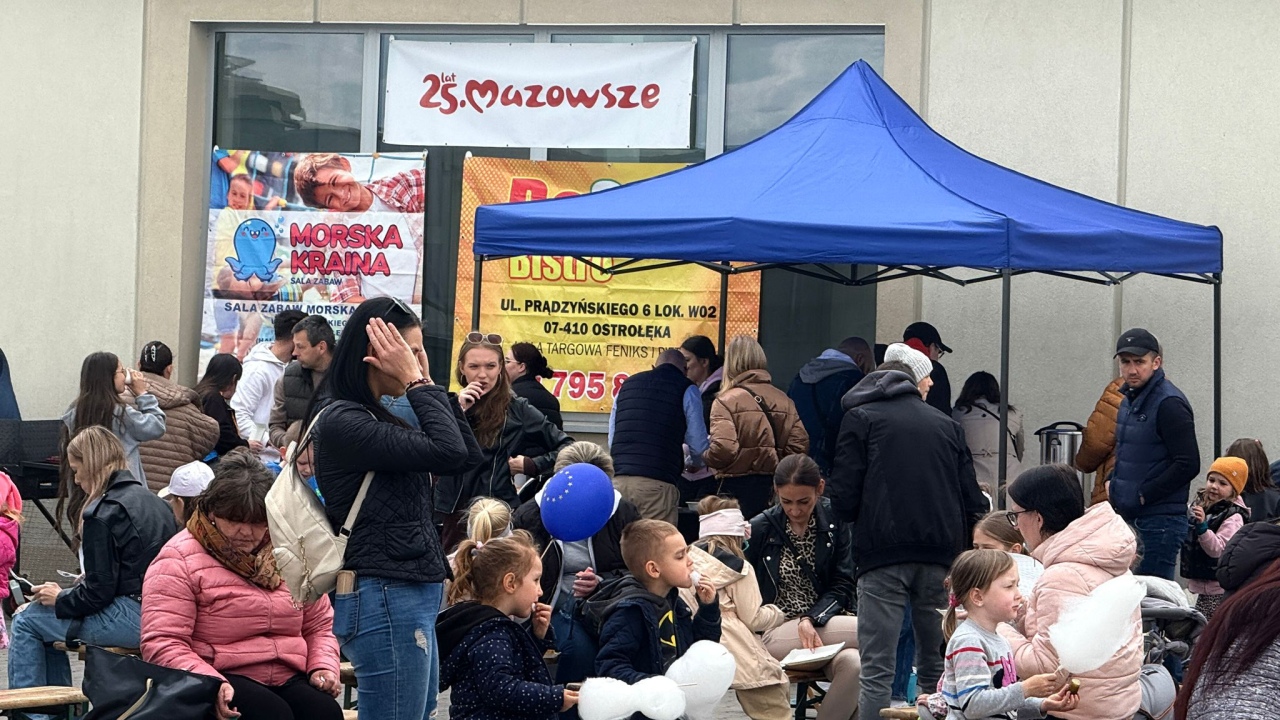 Rodzinny Piknik Europejski w Ostrołęce [11.05.2025] - zdjęcie #54 - eOstroleka.pl