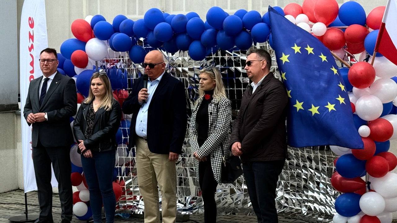 Rodzinny Piknik Europejski w Ostrołęce [11.05.2025] - zdjęcie #51 - eOstroleka.pl