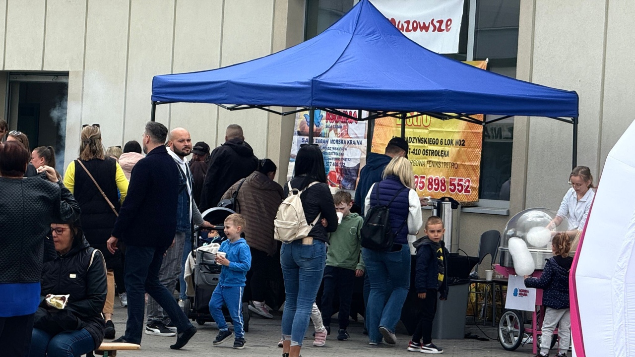 Rodzinny Piknik Europejski w Ostrołęce [11.05.2025] - zdjęcie #35 - eOstroleka.pl