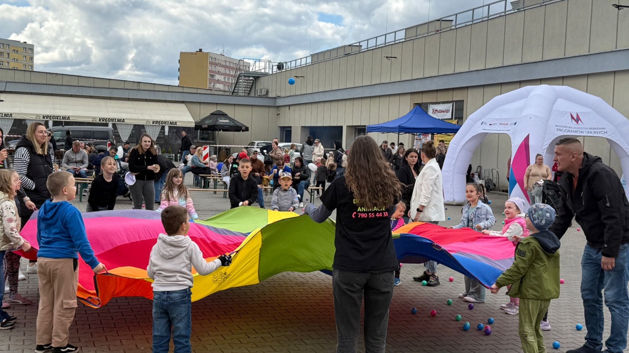 Rodzinny Piknik Europejski w Ostrołęce [11.05.2025] - zdjęcie #29 - eOstroleka.pl