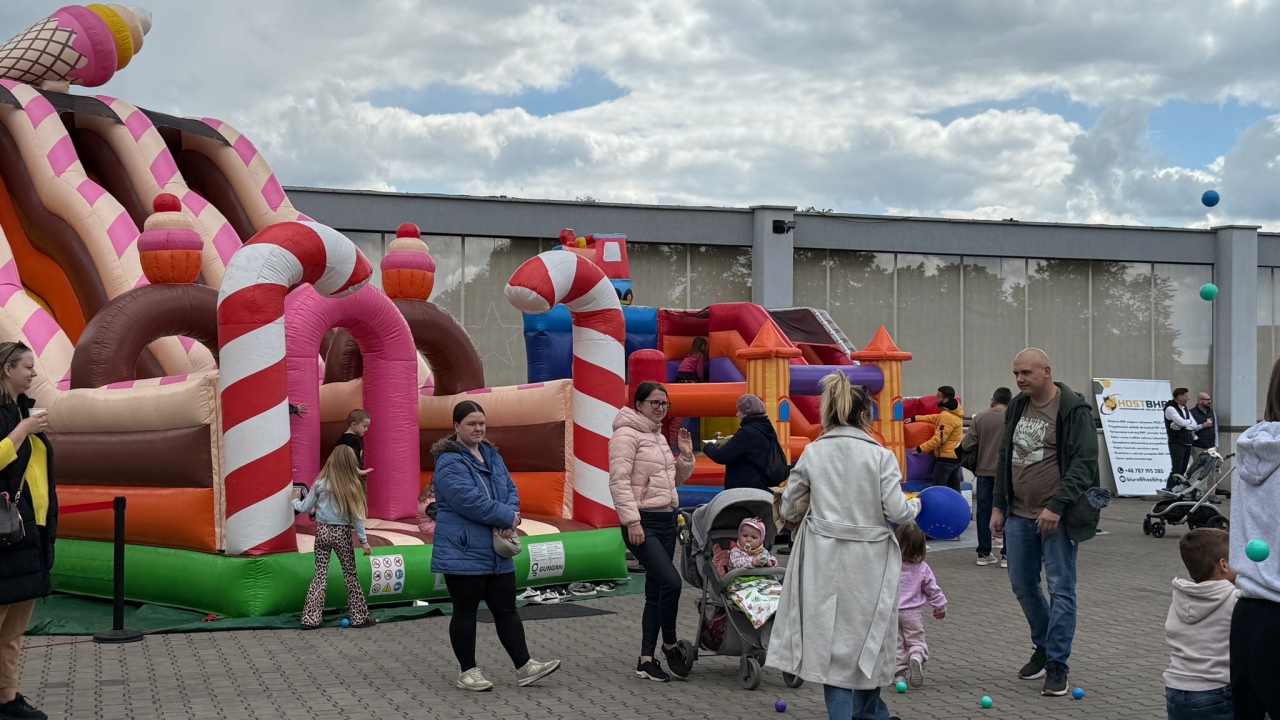 Rodzinny Piknik Europejski w Ostrołęce [11.05.2025] - zdjęcie #21 - eOstroleka.pl