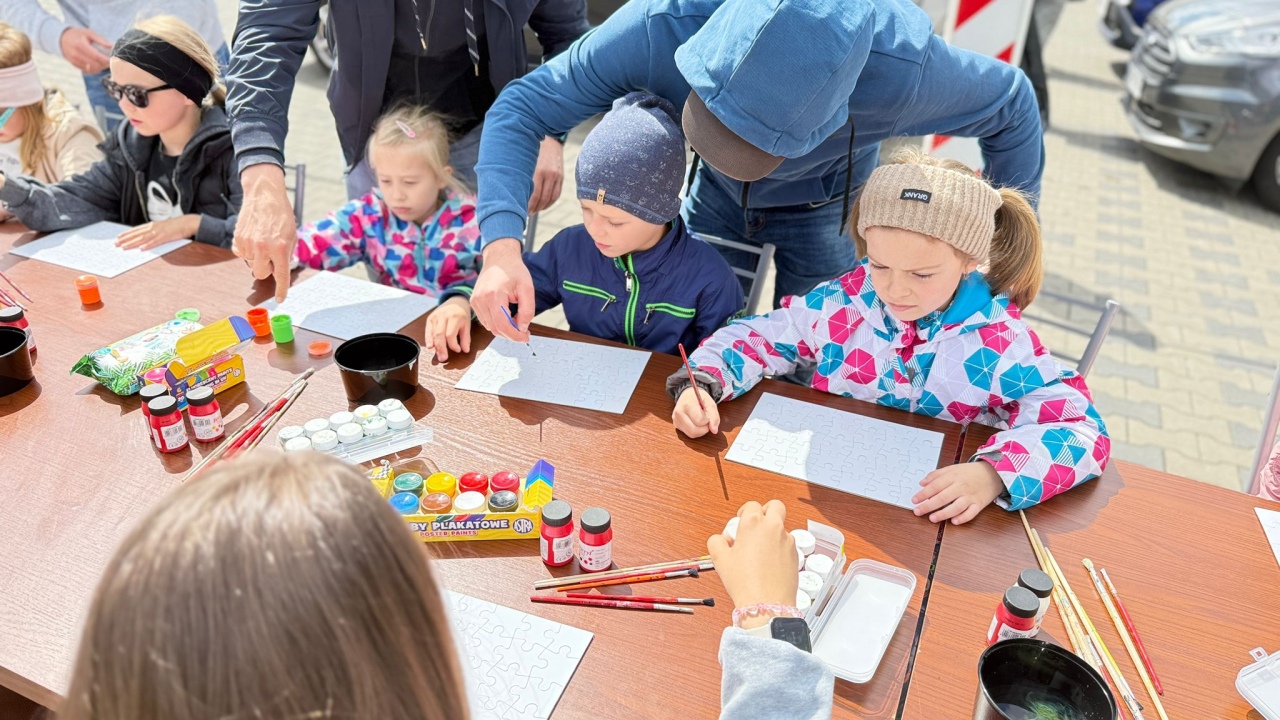 Rodzinny Piknik Europejski w Ostrołęce [11.05.2025] - zdjęcie #5 - eOstroleka.pl