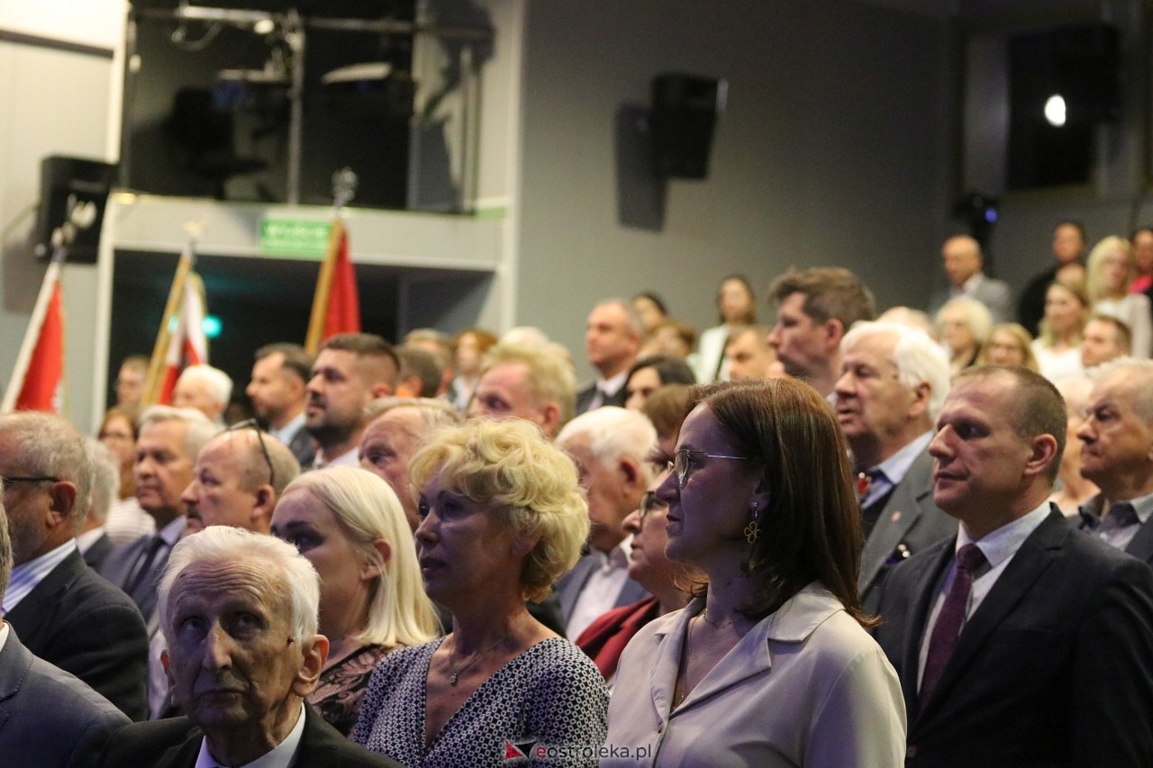 Nadzwyczajna sesja rady miasta Ostrołęki [12.05.2025] - zdjęcie #112 - eOstroleka.pl