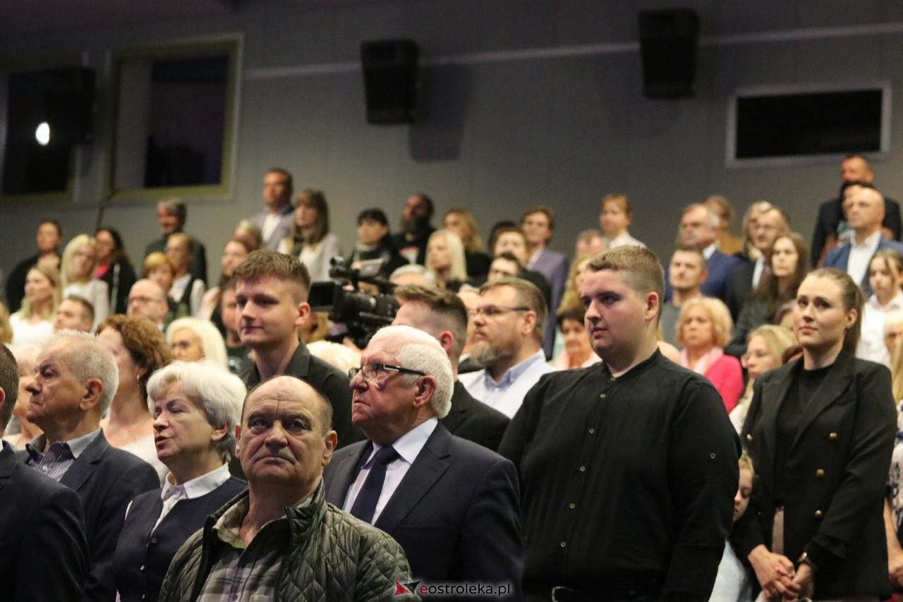 Nadzwyczajna sesja rady miasta Ostrołęki [12.05.2025] - zdjęcie #110 - eOstroleka.pl