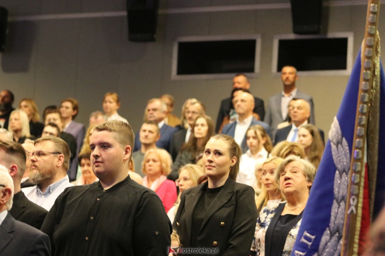 Nadzwyczajna sesja rady miasta Ostrołęki [12.05.2025] - zdjęcie #109 - eOstroleka.pl
