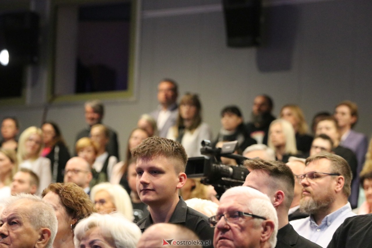 Nadzwyczajna sesja rady miasta Ostrołęki [12.05.2025] - zdjęcie #108 - eOstroleka.pl