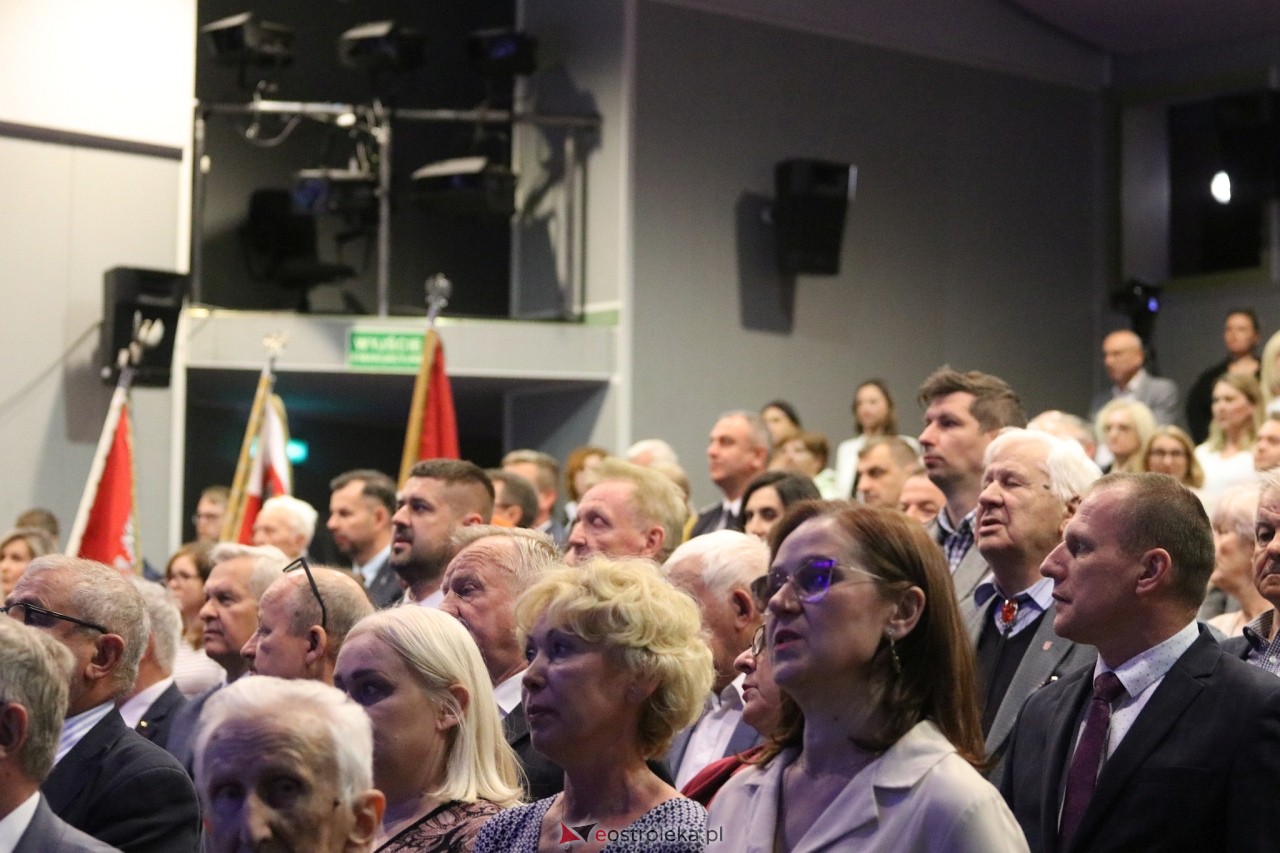 Nadzwyczajna sesja rady miasta Ostrołęki [12.05.2025] - zdjęcie #106 - eOstroleka.pl