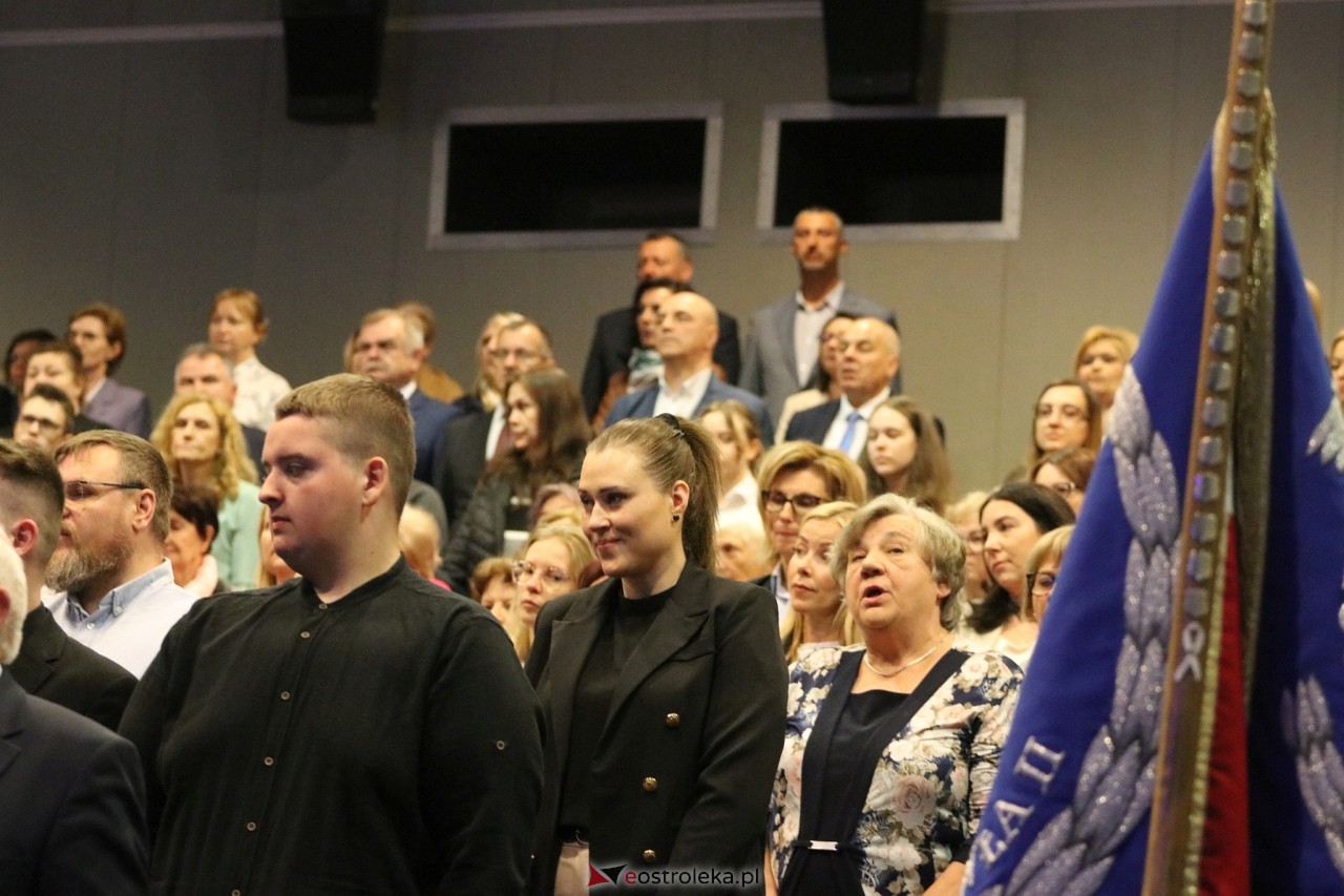 Nadzwyczajna sesja rady miasta Ostrołęki [12.05.2025] - zdjęcie #103 - eOstroleka.pl