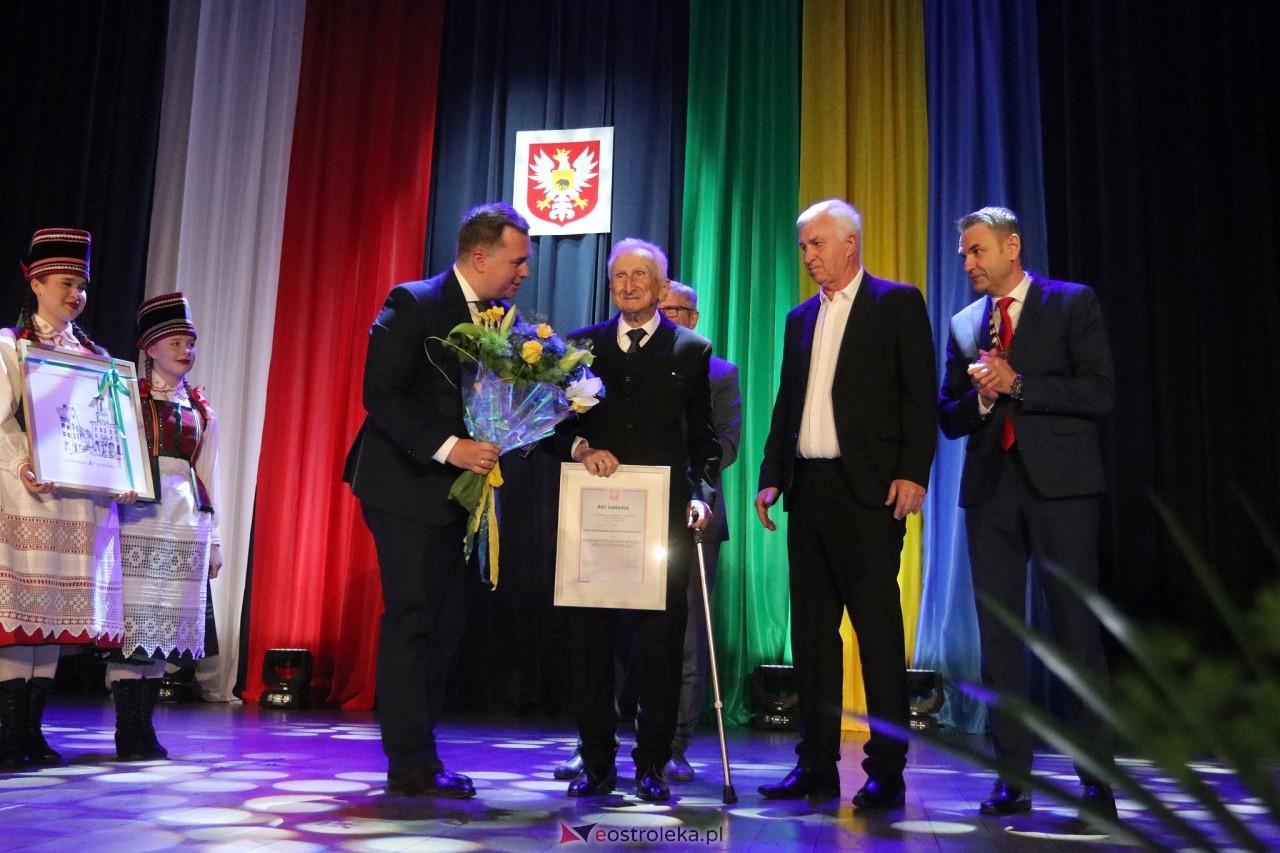 Nadzwyczajna sesja rady miasta Ostrołęki [12.05.2025] - zdjęcie #82 - eOstroleka.pl