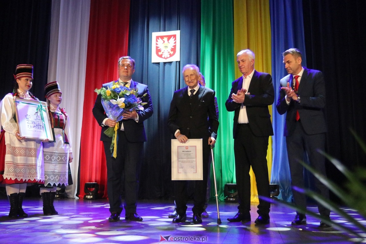 Nadzwyczajna sesja rady miasta Ostrołęki [12.05.2025] - zdjęcie #81 - eOstroleka.pl