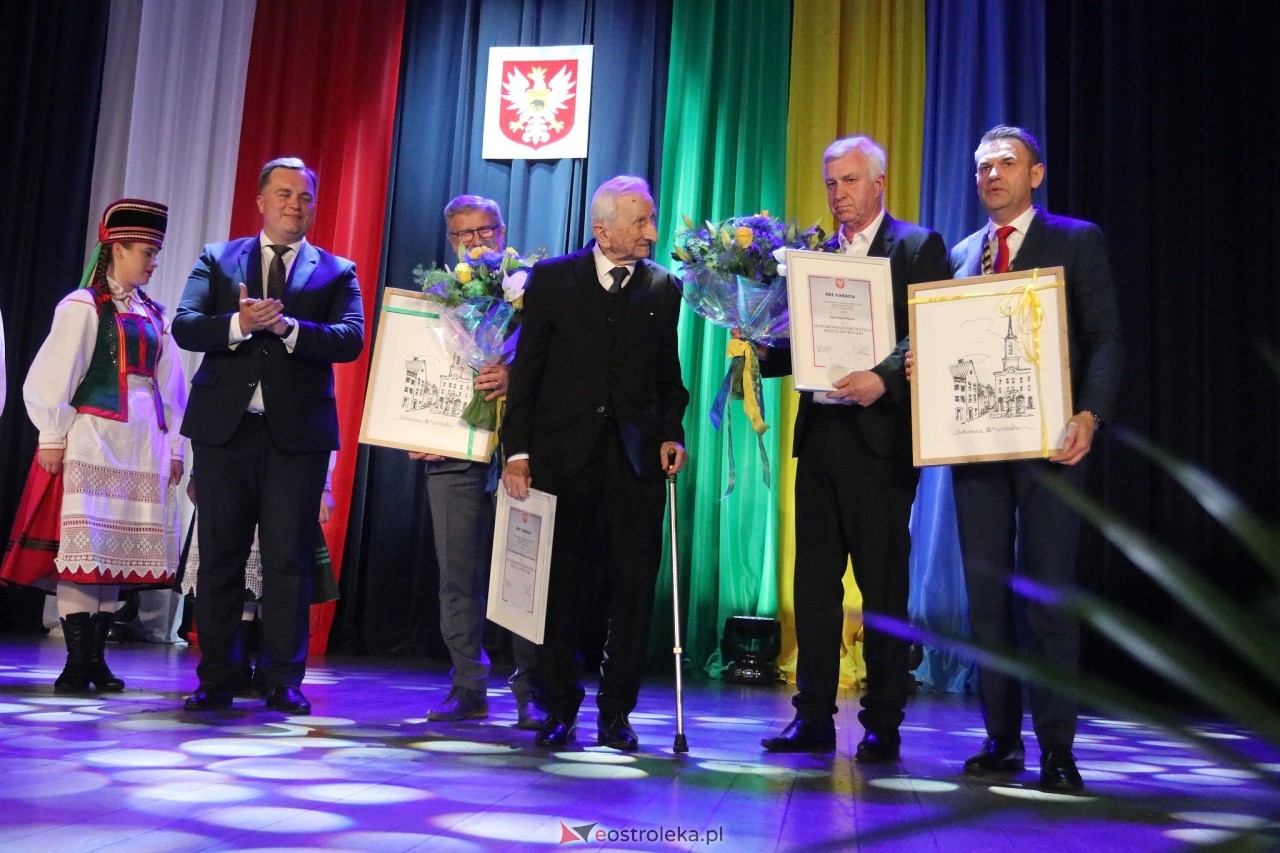 Nadzwyczajna sesja rady miasta Ostrołęki [12.05.2025] - zdjęcie #72 - eOstroleka.pl