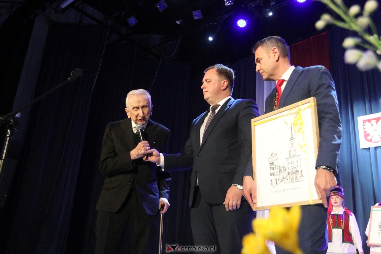 Nadzwyczajna sesja rady miasta Ostrołęki [12.05.2025] - zdjęcie #67 - eOstroleka.pl