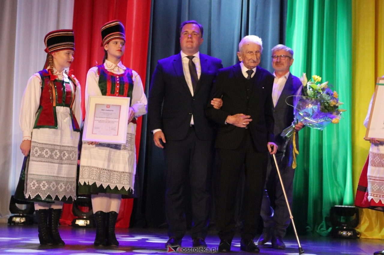 Nadzwyczajna sesja rady miasta Ostrołęki [12.05.2025] - zdjęcie #64 - eOstroleka.pl