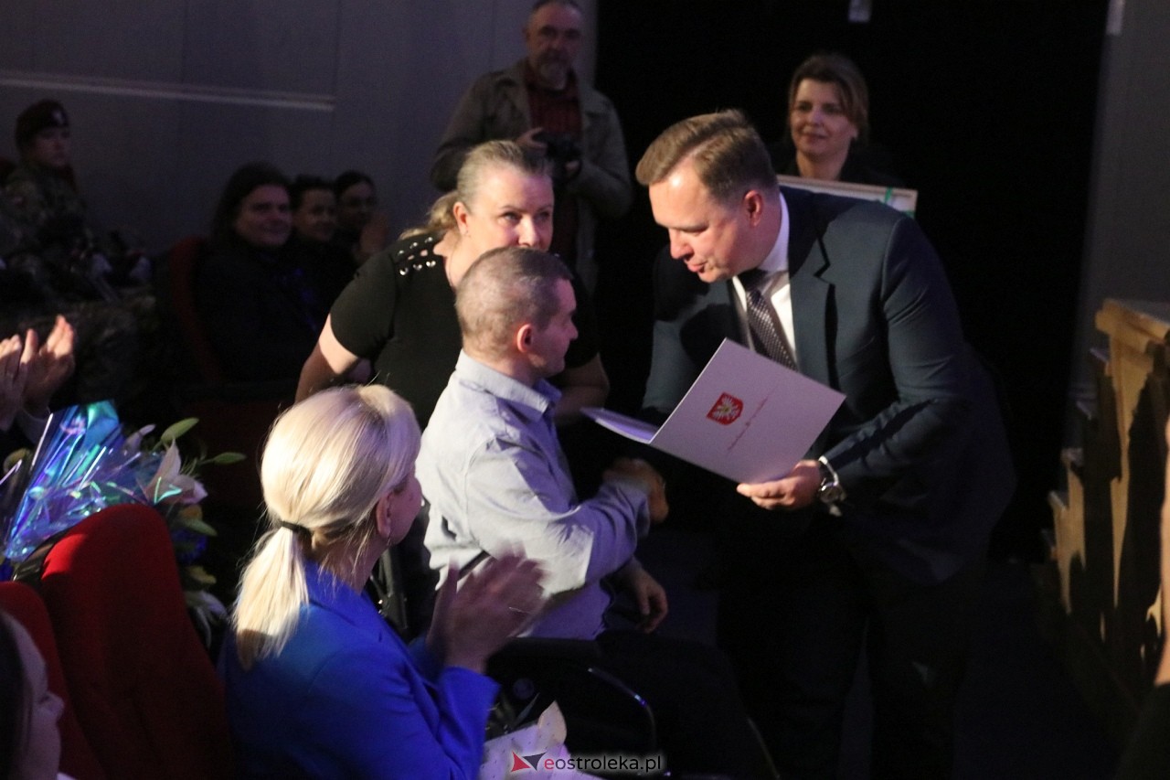 Nadzwyczajna sesja rady miasta Ostrołęki [12.05.2025] - zdjęcie #51 - eOstroleka.pl