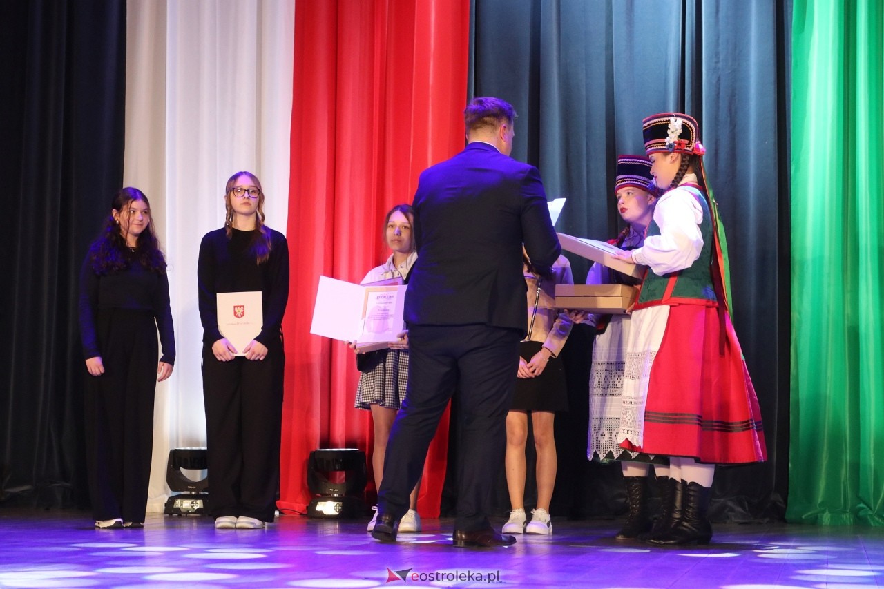 Nadzwyczajna sesja rady miasta Ostrołęki [12.05.2025] - zdjęcie #37 - eOstroleka.pl