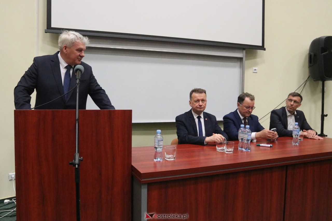 Spotkanie z Mariuszem Błaszczakiem w Ostrołęce [12.05.2025] - zdjęcie #17 - eOstroleka.pl