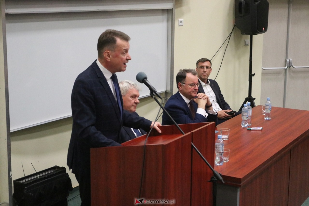 Spotkanie z Mariuszem Błaszczakiem w Ostrołęce [12.05.2025] - zdjęcie #8 - eOstroleka.pl