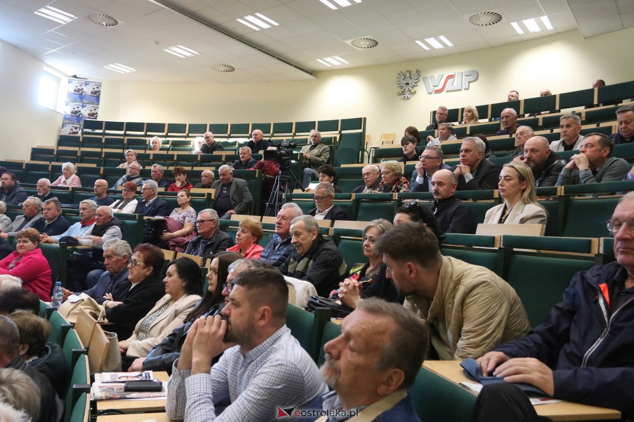 Spotkanie z Mariuszem Błaszczakiem w Ostrołęce [12.05.2025] - zdjęcie #6 - eOstroleka.pl