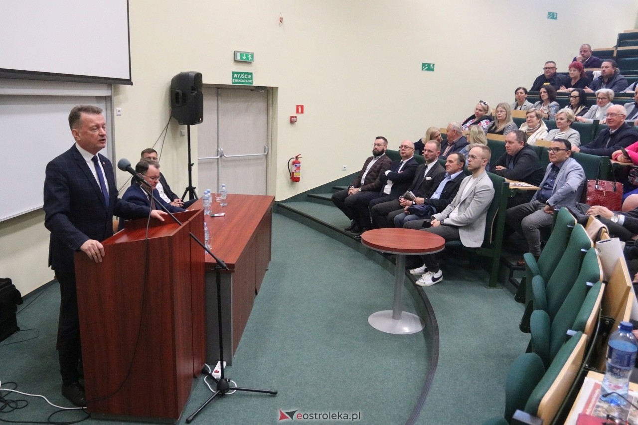 Spotkanie z Mariuszem Błaszczakiem w Ostrołęce [12.05.2025] - zdjęcie #4 - eOstroleka.pl