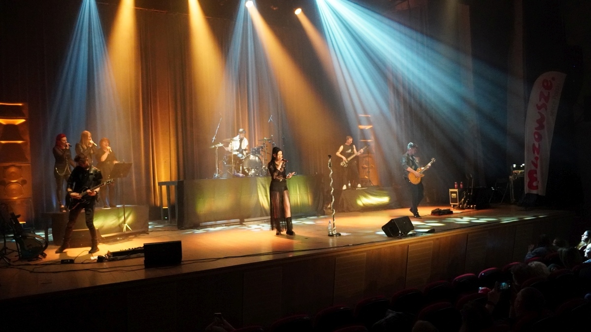 Premiera płyty zespołu Madma - koncert w OCK [12.05.2025] - zdjęcie #71 - eOstroleka.pl