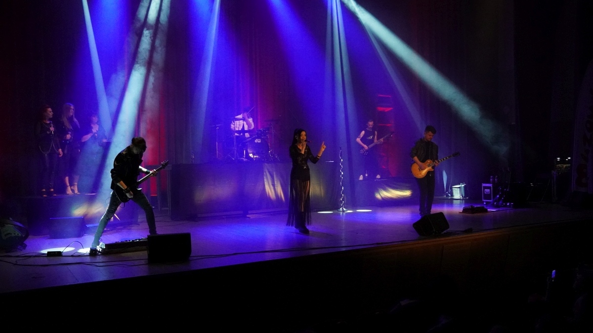 Premiera płyty zespołu Madma - koncert w OCK [12.05.2025] - zdjęcie #28 - eOstroleka.pl