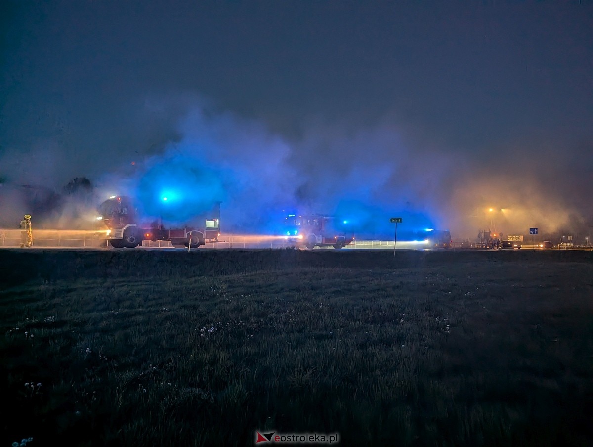 Pożar samochodu w Łodziskach [12.05.2025] - zdjęcie #4 - eOstroleka.pl