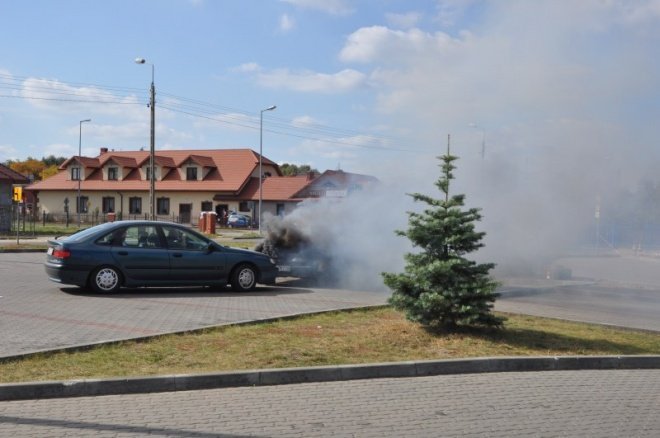 Wypadek z udziałem karetki i samochodów osobowych (25.IX.2011) - zdjęcie #2 - eOstroleka.pl