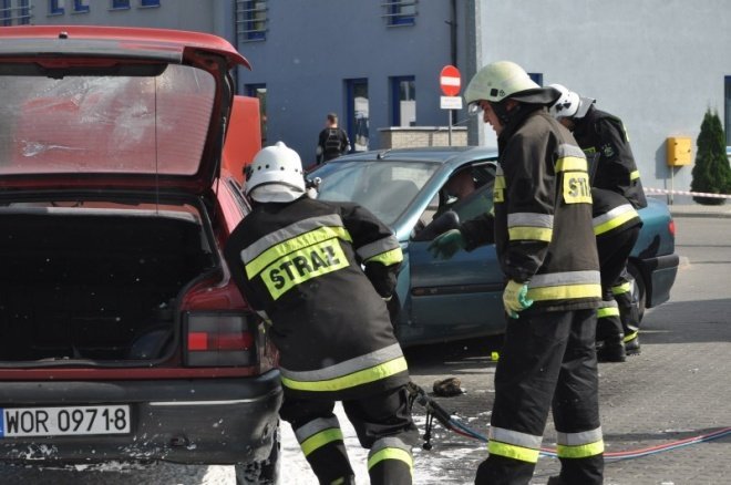 Wypadek z udziałem karetki i samochodów osobowych (25.IX.2011) - zdjęcie #17 - eOstroleka.pl