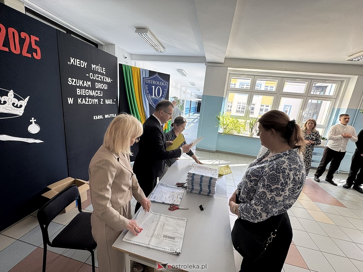 Egzamin óskomlasisty 2025 - język polski [13.05.2025] - zdjęcie #36 - eOstroleka.pl