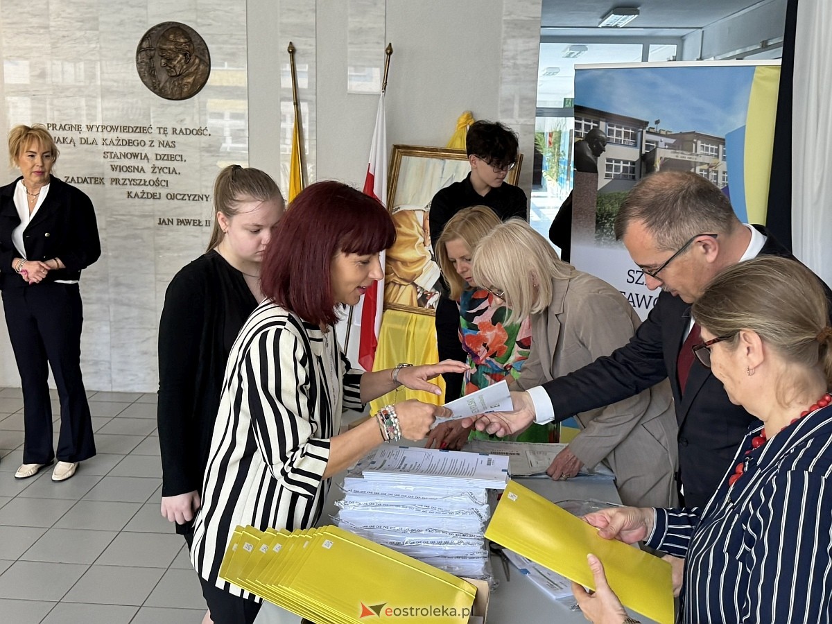 Egzamin óskomlasisty 2025 - język polski [13.05.2025] - zdjęcie #28 - eOstroleka.pl