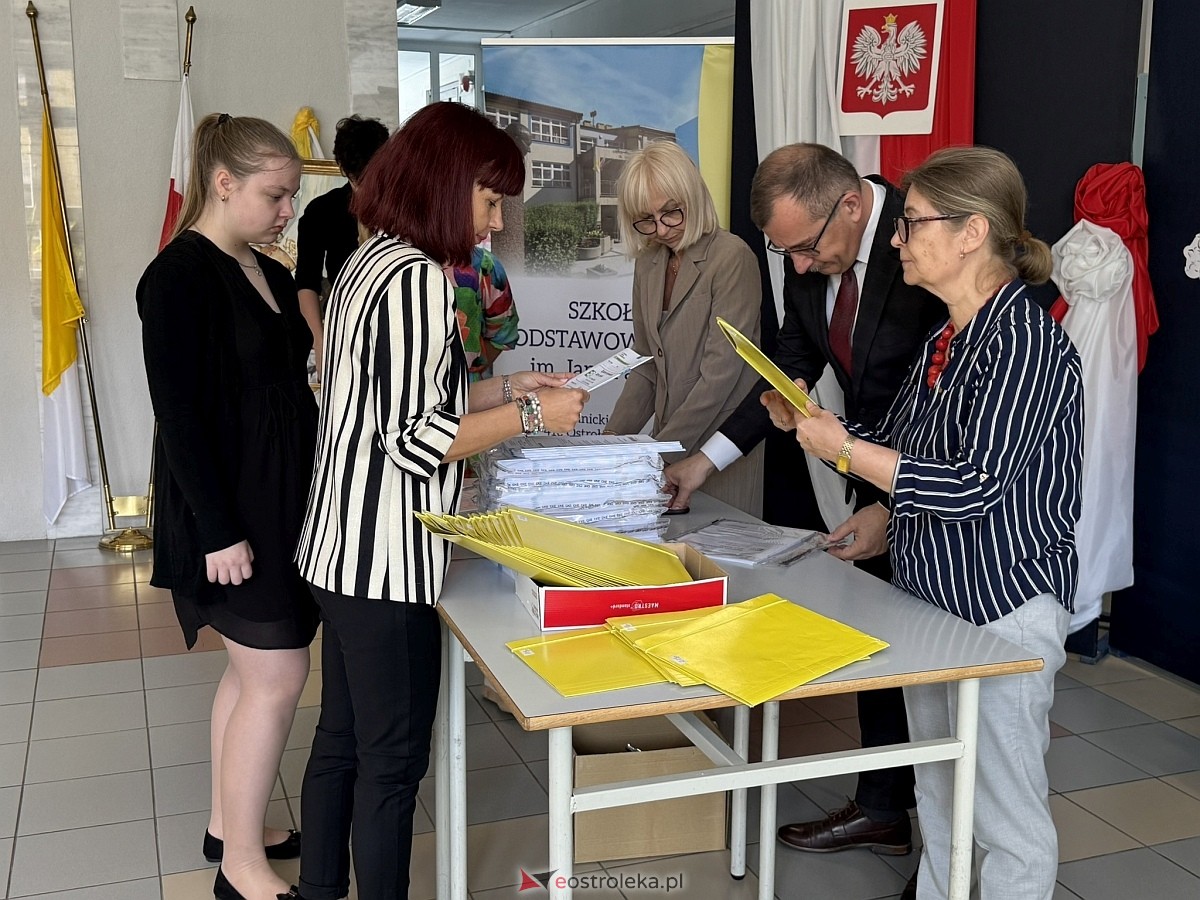 Egzamin óskomlasisty 2025 - język polski [13.05.2025] - zdjęcie #27 - eOstroleka.pl