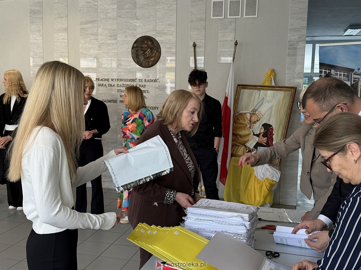 Egzamin óskomlasisty 2025 - język polski [13.05.2025] - zdjęcie #22 - eOstroleka.pl