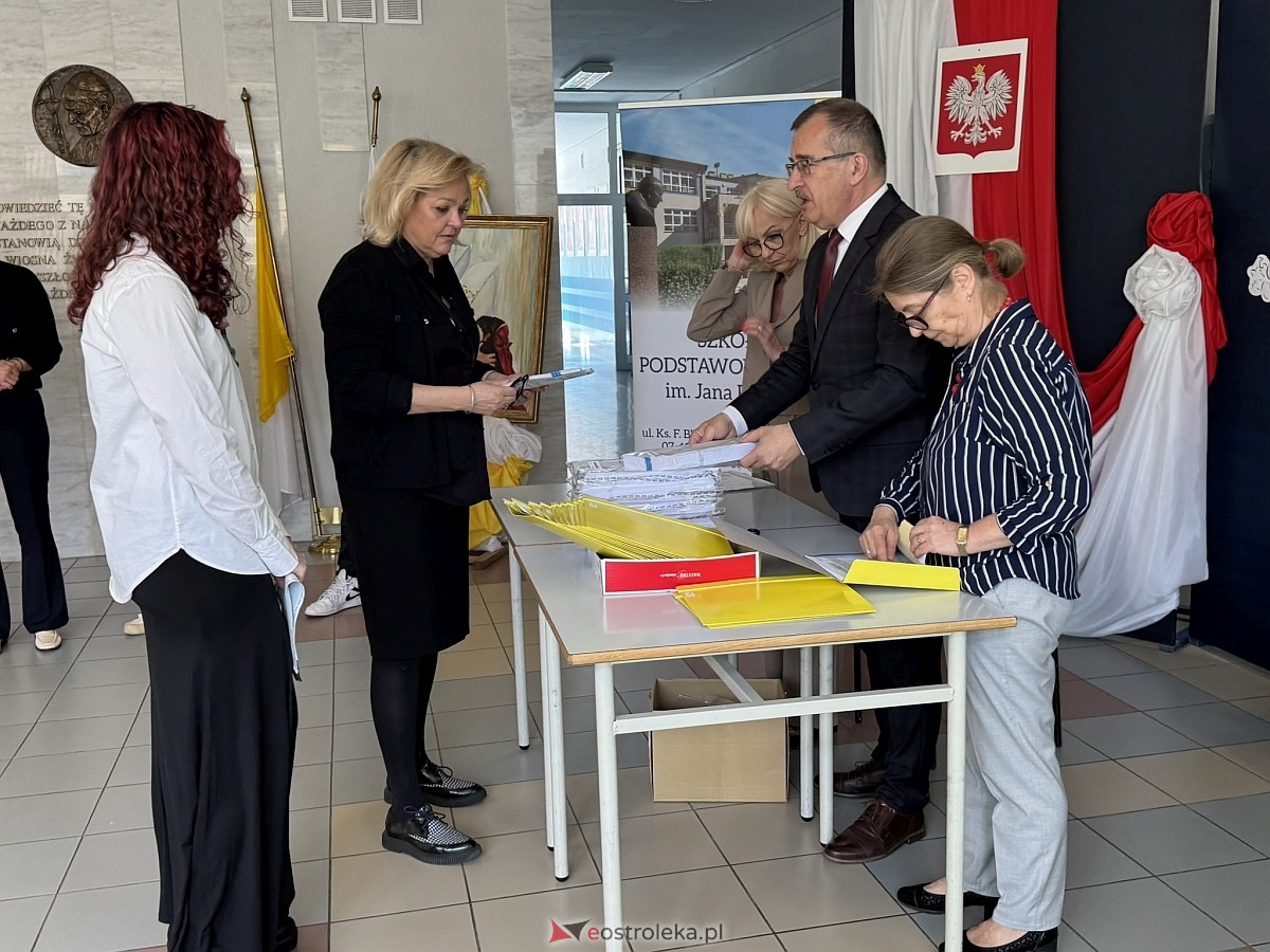 Egzamin óskomlasisty 2025 - język polski [13.05.2025] - zdjęcie #19 - eOstroleka.pl