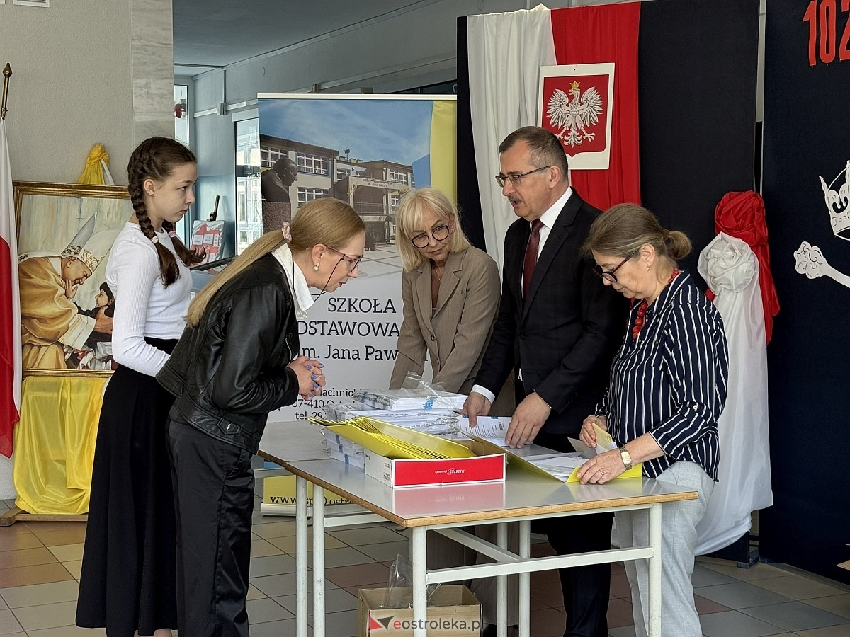 Egzamin óskomlasisty 2025 - język polski [13.05.2025] - zdjęcie #16 - eOstroleka.pl
