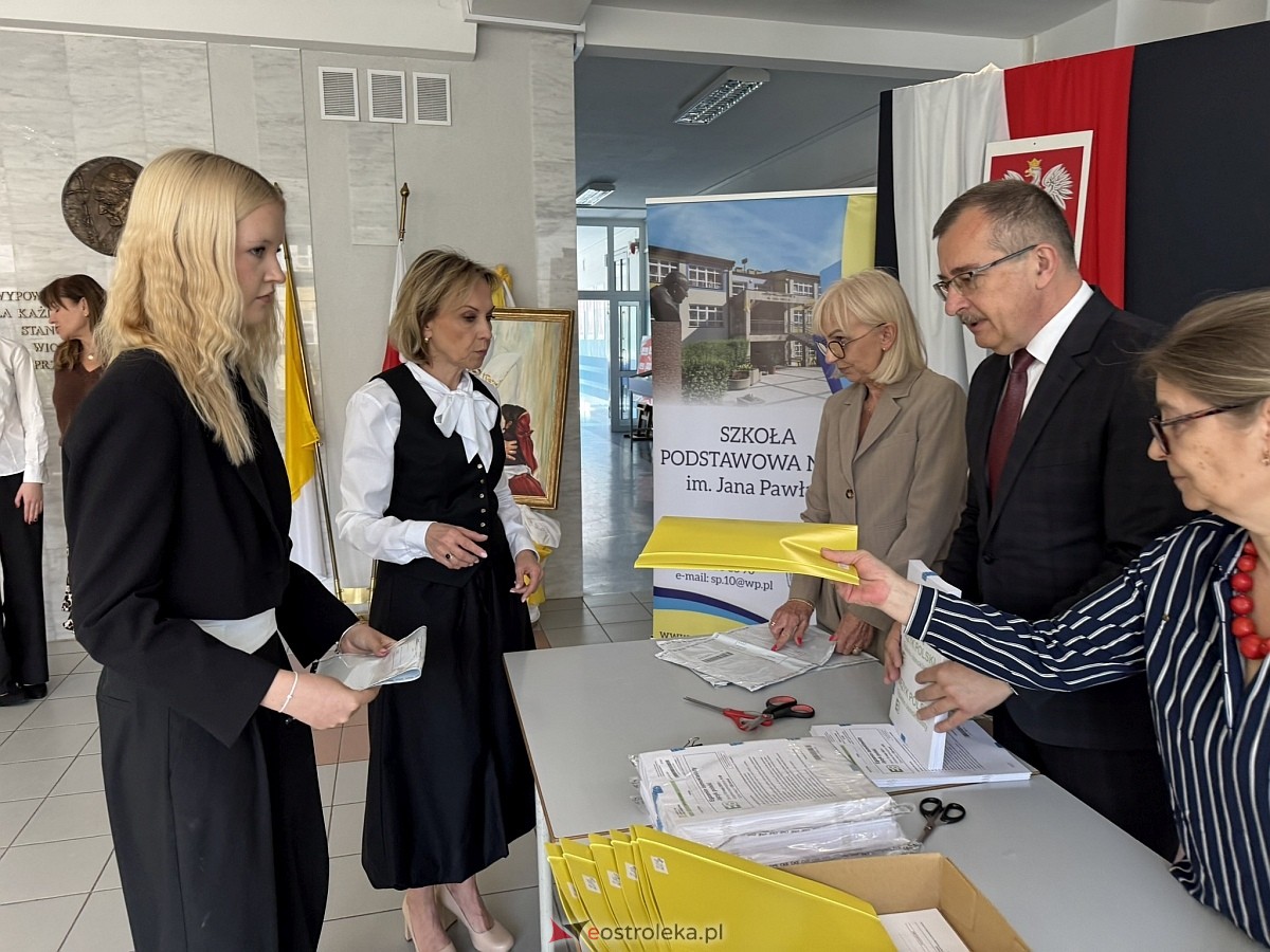 Egzamin óskomlasisty 2025 - język polski [13.05.2025] - zdjęcie #8 - eOstroleka.pl