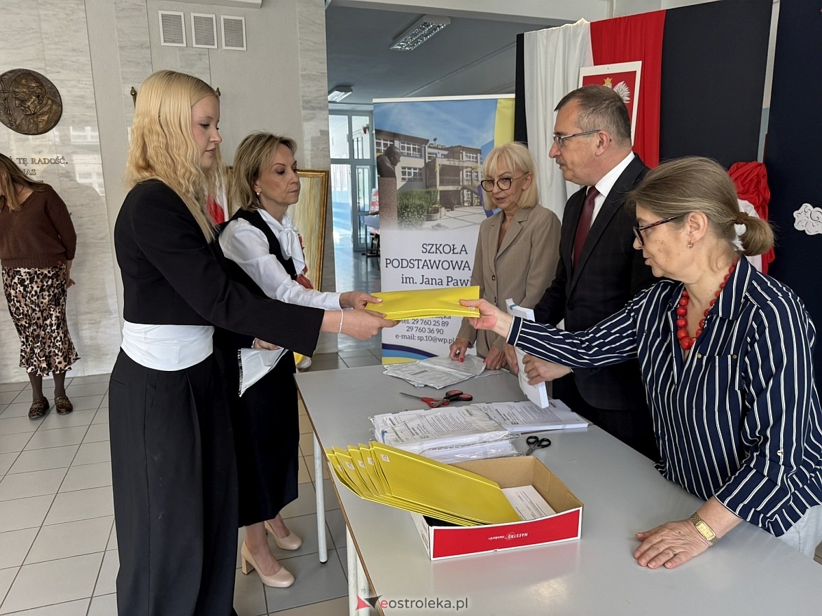 Egzamin óskomlasisty 2025 - język polski [13.05.2025] - zdjęcie #7 - eOstroleka.pl