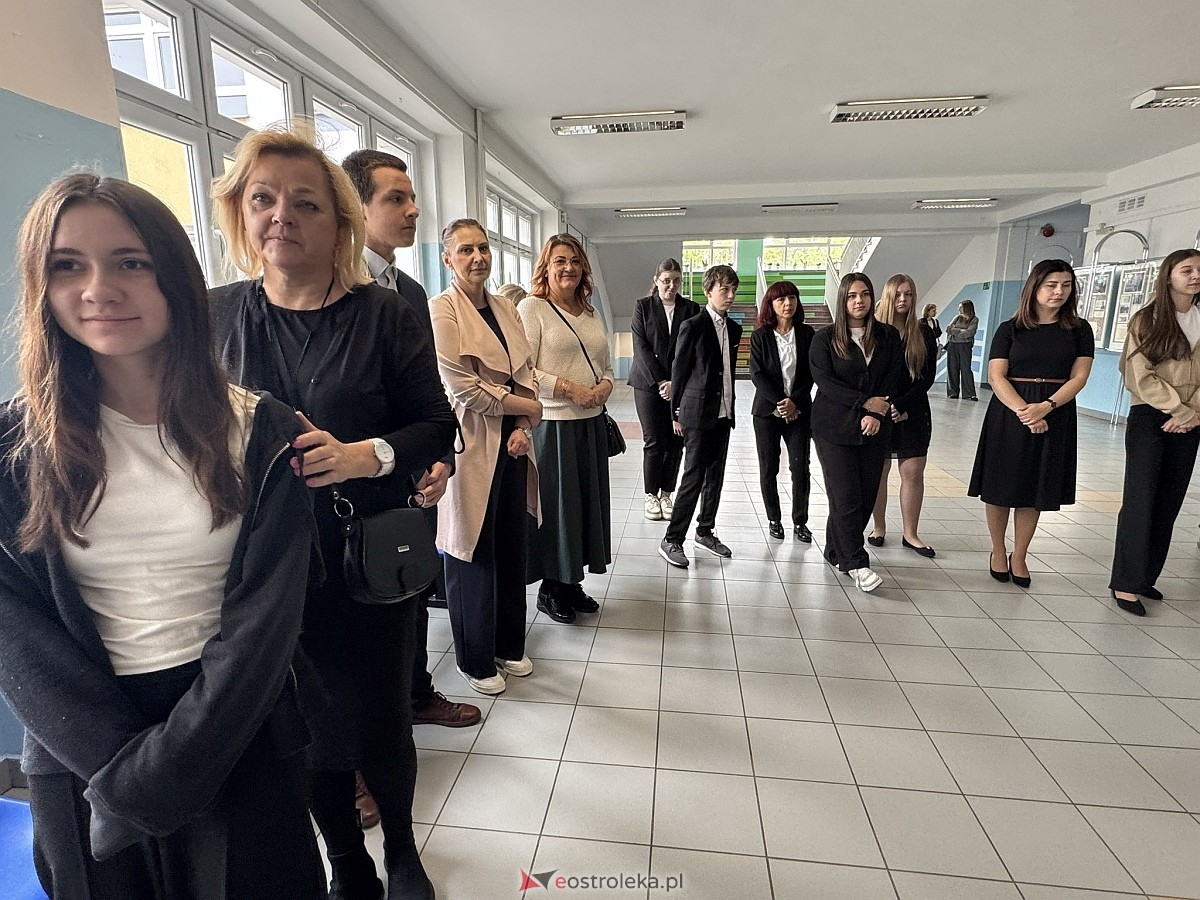 Egzamin ósmoklasisty 2025 - matematyka [14.05.2025] - zdjęcie #23 - eOstroleka.pl