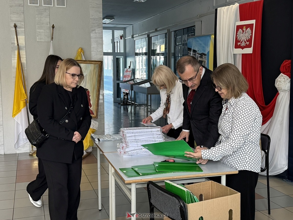 Egzamin óskomlasisty 2025 - język obcy [15.05.2025] - zdjęcie #20 - eOstroleka.pl