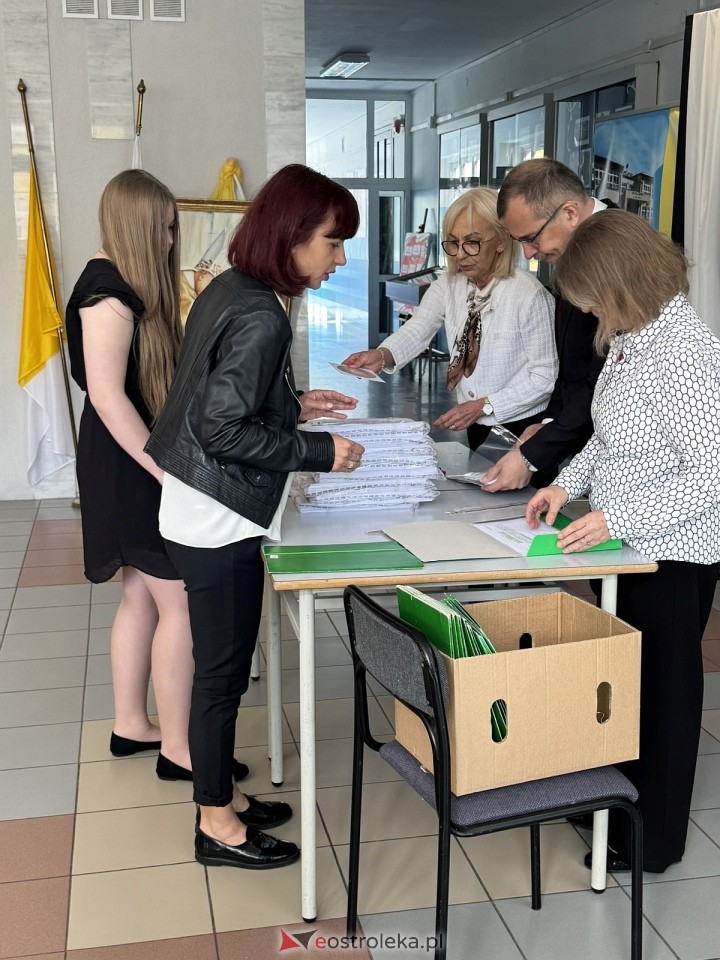 Egzamin óskomlasisty 2025 - język obcy [15.05.2025] - zdjęcie #17 - eOstroleka.pl