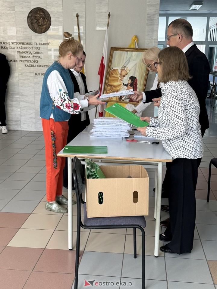 Egzamin óskomlasisty 2025 - język obcy [15.05.2025] - zdjęcie #13 - eOstroleka.pl