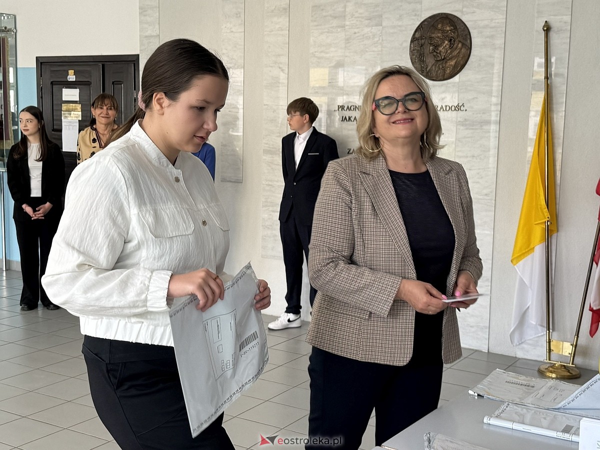 Egzamin óskomlasisty 2025 - język obcy [15.05.2025] - zdjęcie #4 - eOstroleka.pl