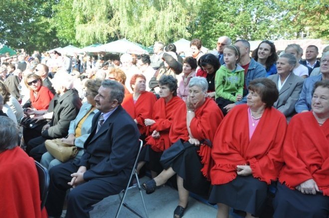 Dożynki gminne i festyn Pierwszy zajazd szlachecki w Troszynie (25.IX.2011) - zdjęcie #4 - eOstroleka.pl